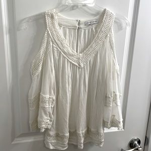Heart loom white chrochet cold shoulder blouse